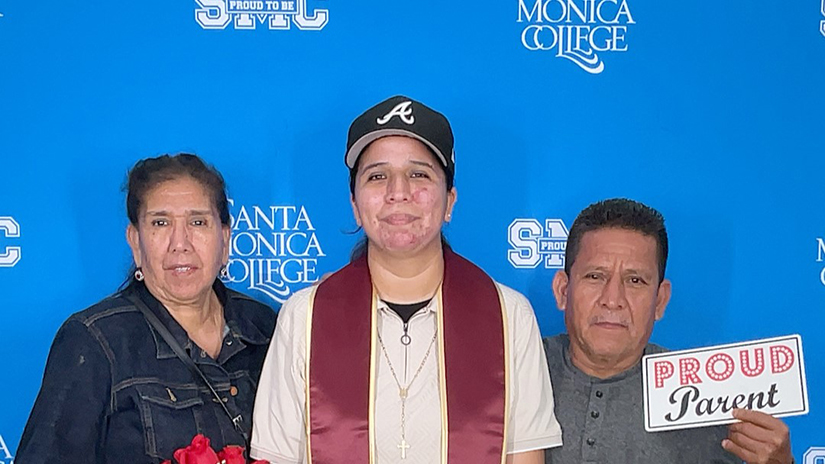 Ana Mora and parents